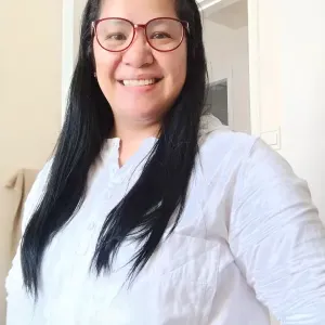 LOOKING FOR A JOB, (HELPER) newborn, todlers, childcare