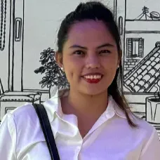 Experienced  babysitter looking for job