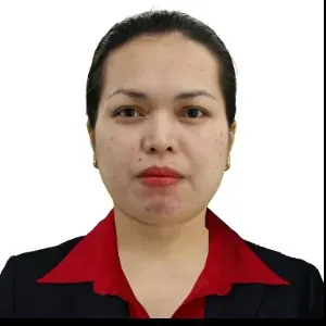 I am  Lenie patient, kind, trustworthy, hardworking helper