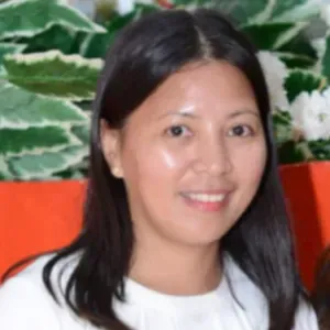 yes,  I have experience as a baby sitter