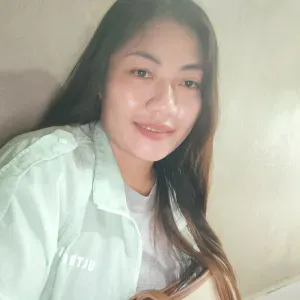 Baby sitter in Kuwait and hongkong country 