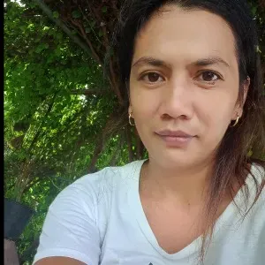 I am a hardworking mother ang responsible.,respectful.