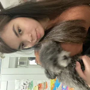 I can handle kids tantrums and love to play with kids