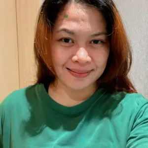 Experienced babysitter looking for a job